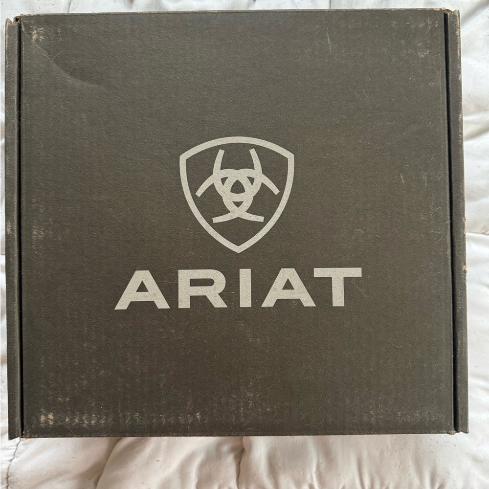 Ariat Women's Beige Western Ankle Booties - Picture 8 of 8